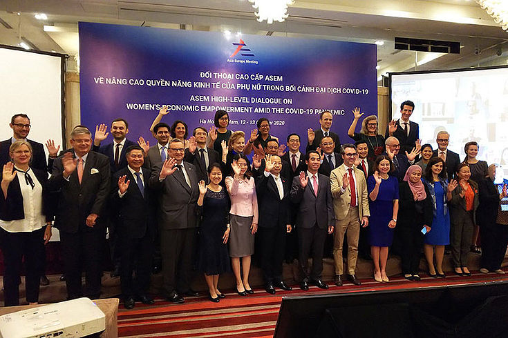 Government officials, policymakers, experts and researchers from all ASEM countries took part in the conference in Hanoi as well as online.