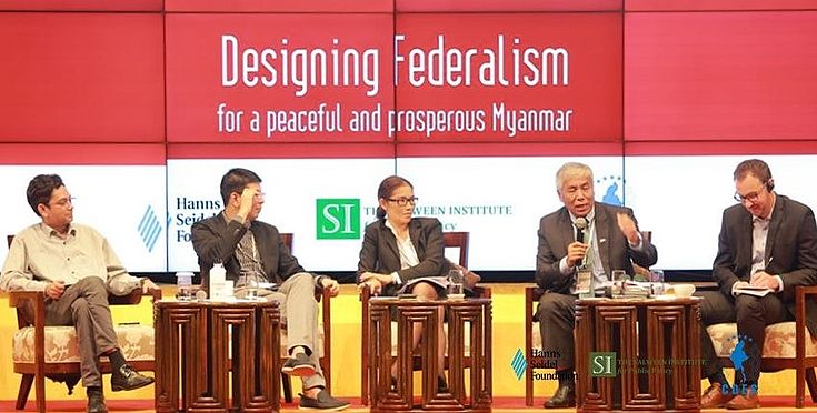 The panel discussed the historical perspective on federalism as well as the current peace process