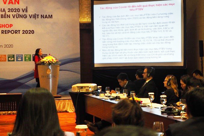 Consultant Vu Xuan Nguyet Hong presented the Draft National SDGs Report 2020 at the Workshop
