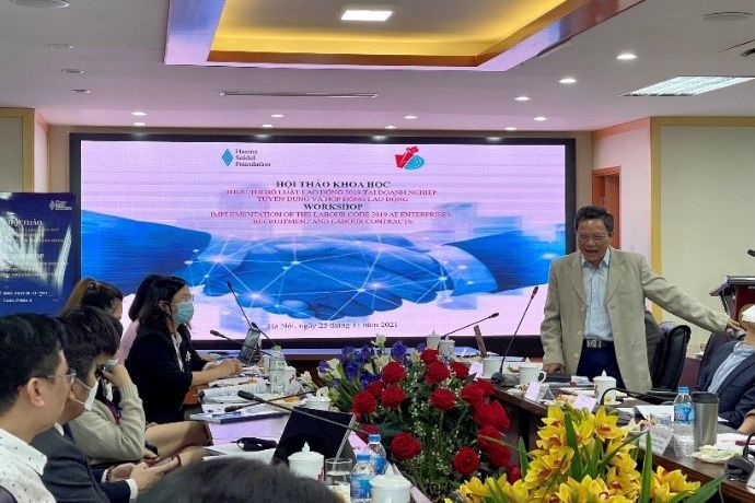 Mr Nguyen Tien Tung – Chief Inspector of MOLISA, answered inquiries of participants about the Labour Code 2019