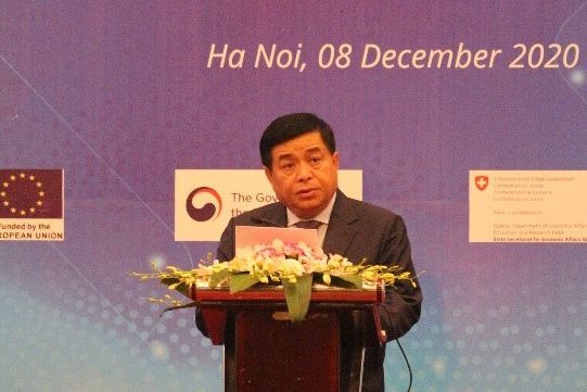 Minister of the Planning and Investment Bui Chi Dung spoke at the Ceremony