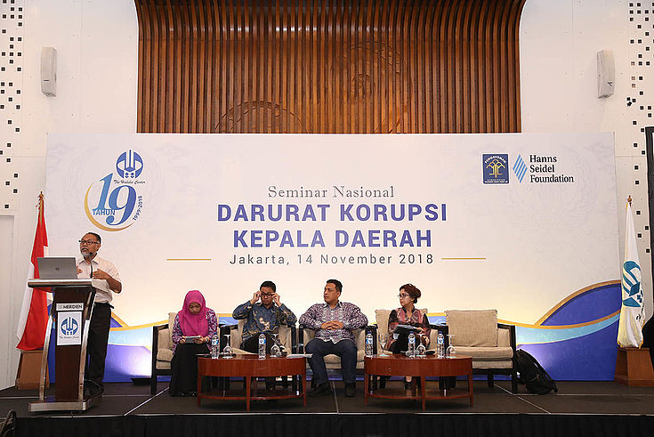 The expert panel discussing corruption on the level of local governments in Indonesia.