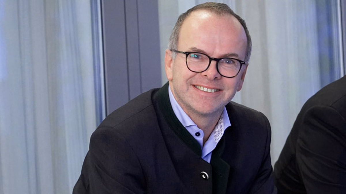 Der neue Generalsekretär: Dr. Josef Widmann (l.) mit dem Stiftungsvorsitzenden Markus Ferber, MdEP