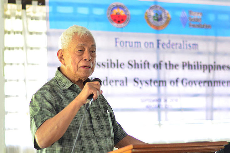 Senator Pimentel delivers his presentation