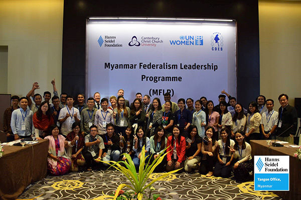 Participants and experts of the first Myanmar Federalism Leadership Programme (MFLP)