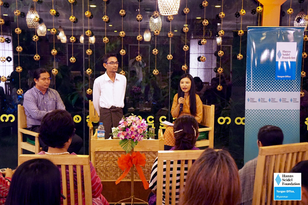 Aung Soe Min (Programme Manager of Hanns Seidel Foundation) (middle) with the panelists Sai Kyaw Nyunt (Secretay of the Union Peace Dialogue Joint Committee) (left) and Daw Thuzar Thant (Manager at the Euro Burma Office) (right).
