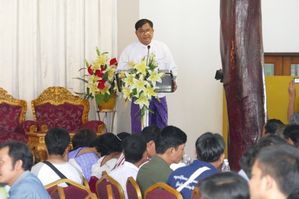 Kayin State Minister of Planning, Finance and Development, U Than Naing during his opening Remarks.