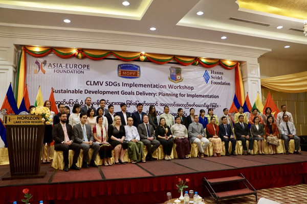 Group photo of the participants