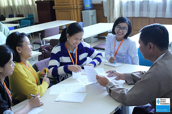 Together with the trainers Hluttaw visitor service staff developed own ideas how a parliamentary role play for the Myanmar parliament could work.